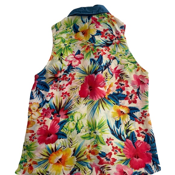 Tilly No Sleeve Collar Sheer Floral Top - Picture 2 of 3